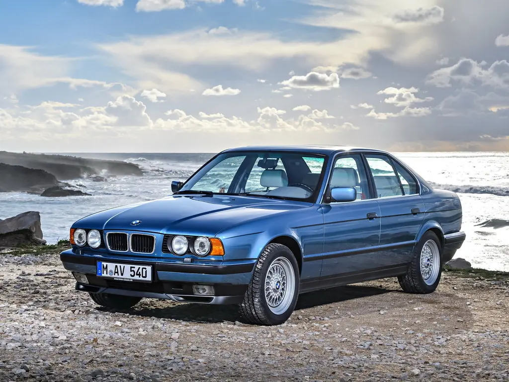 BMW 5-Series (E34) 3 поколение, рестайлинг, седан (03.1994 - 12.1995)